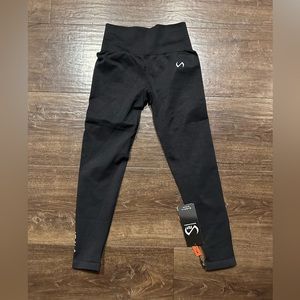 TLF sculpt seamless scrunch butt leggings